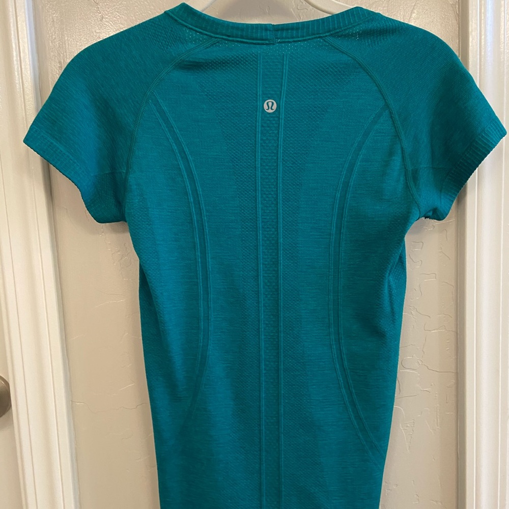 Lululemon Swiftly Tech Teal/Blue-Green Size 4